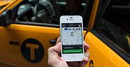 TAKSİCİ ESNAFI SALDIRIYOR; UBER YASALLAŞMAYA ÇALIŞIYOR